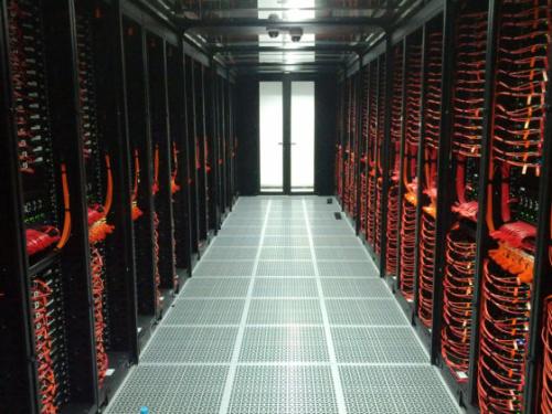 成功簽定 長沙服務器供應商_強龍科技 網站改版升級合同